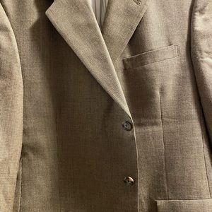 Beautiful Tommy Hilfiger Wool Mens  Suit 42 R Beige Tan  little brown